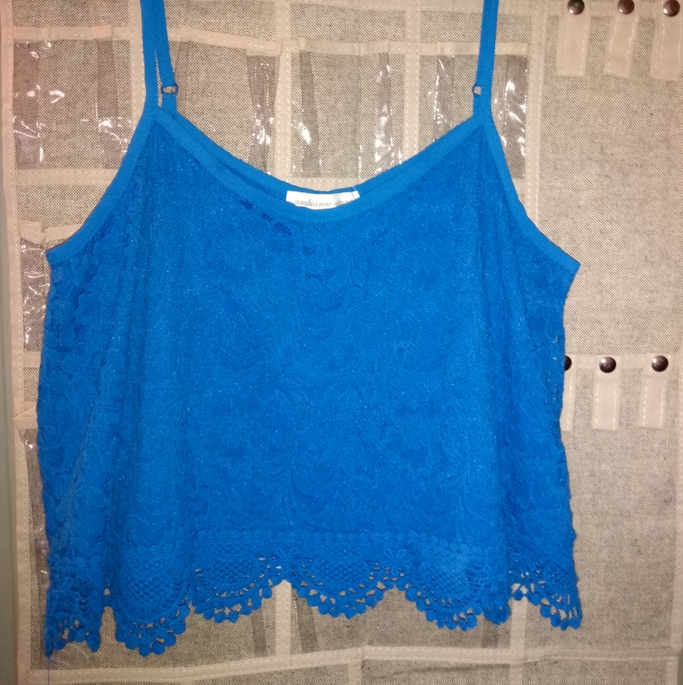 Blue lace crop tank top